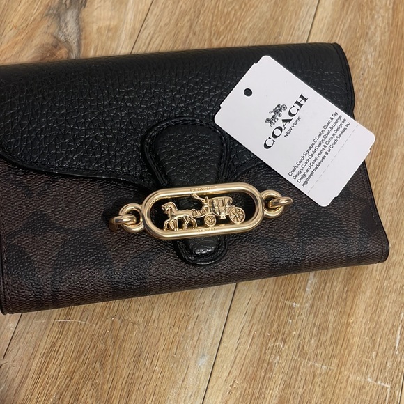 COACH authentic brand new with tag medium wallet - Picture 3 of 8